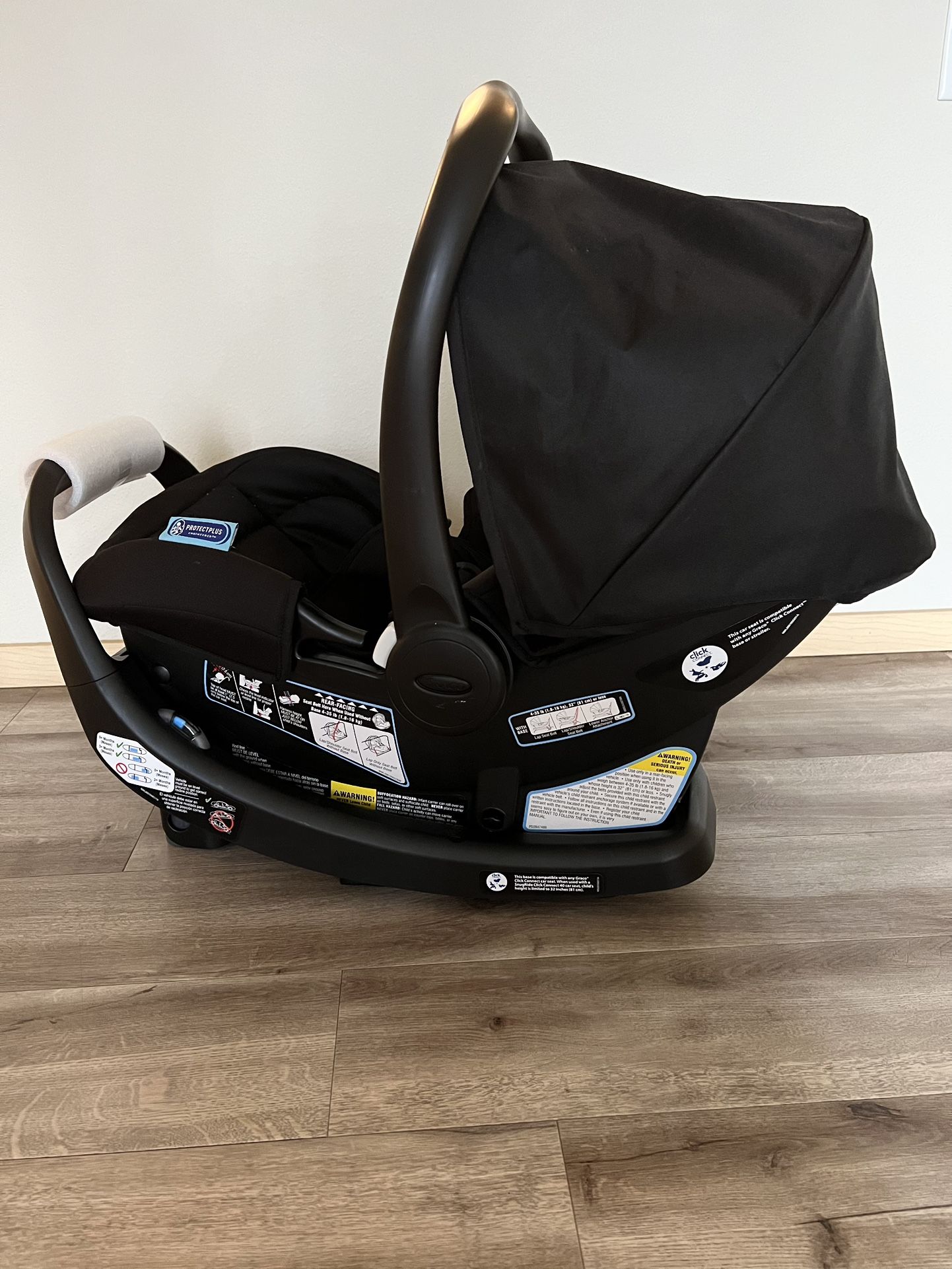 New Graco Car Seat 