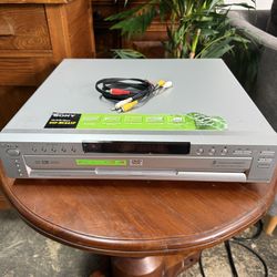 Sony DVD Player & CD Player 5 Disc Changer
