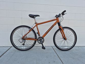 Cannondale F800 Mountain Bike with Hybrid tires, front shock. 27 speed 3x9. Made in USA Ready to Ride!!!