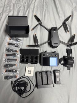 DJI Mavic 3 Cine Premium Combo – RC Pro – 4 Batteries – Like New