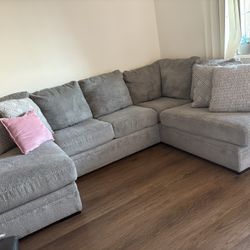 Nice Sofa 