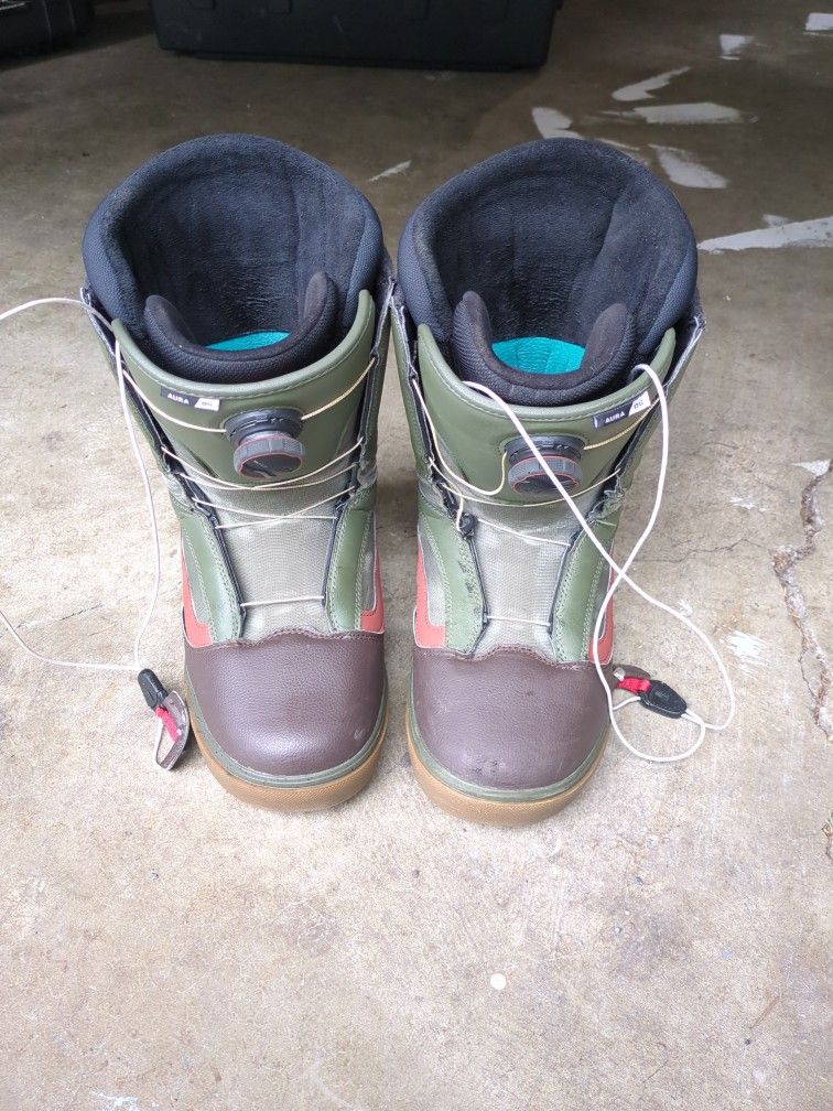 Vans Snowboard Boots Size 10 Mens