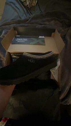 black tasmin uggs size 12