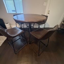 Counter Height Round Wood Table And Four Chairs