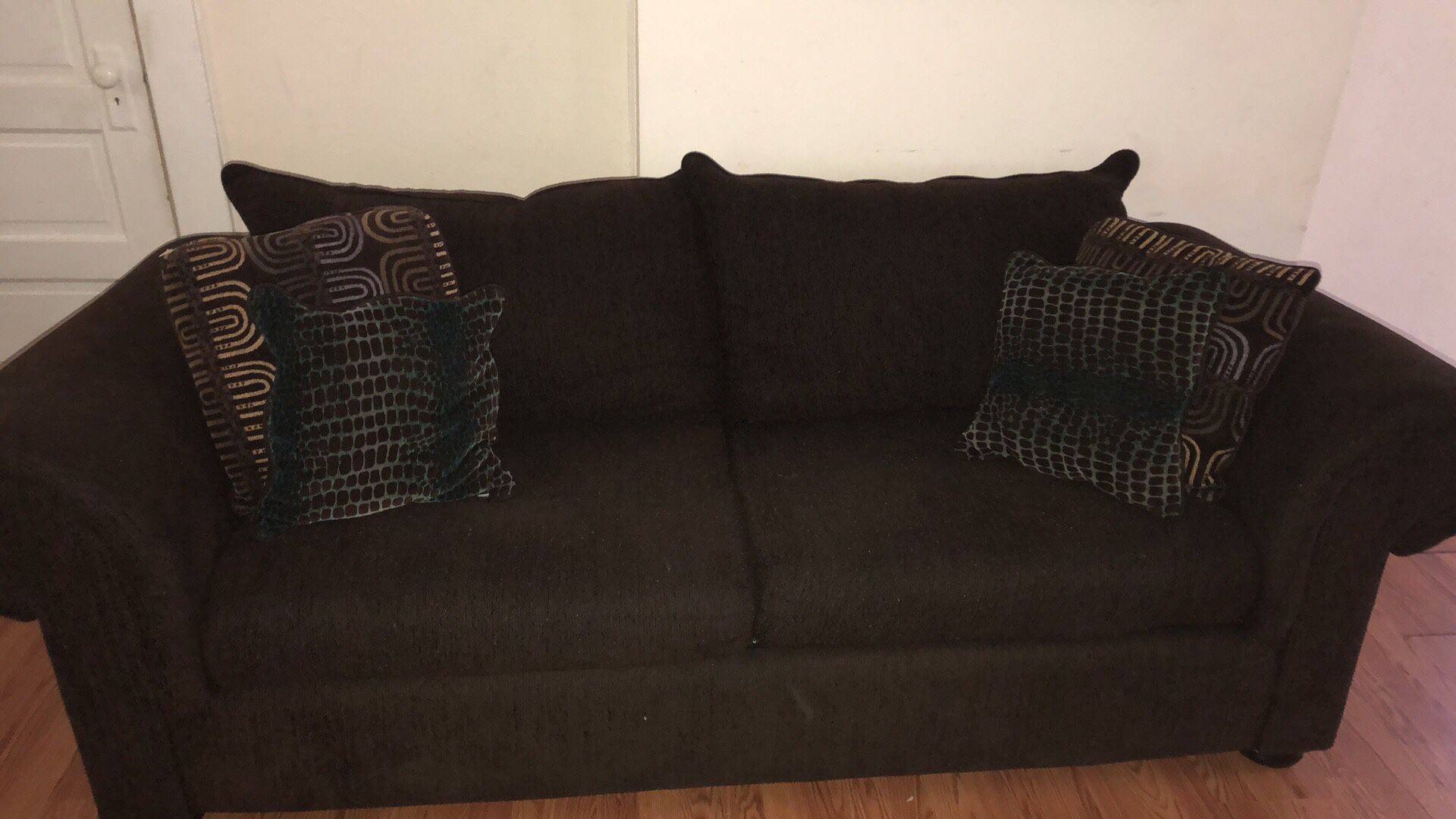 2 big boy chairs and a sofa