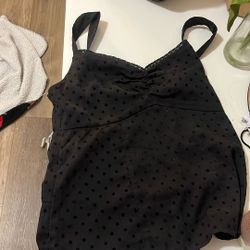 black xs polka dot hollister top