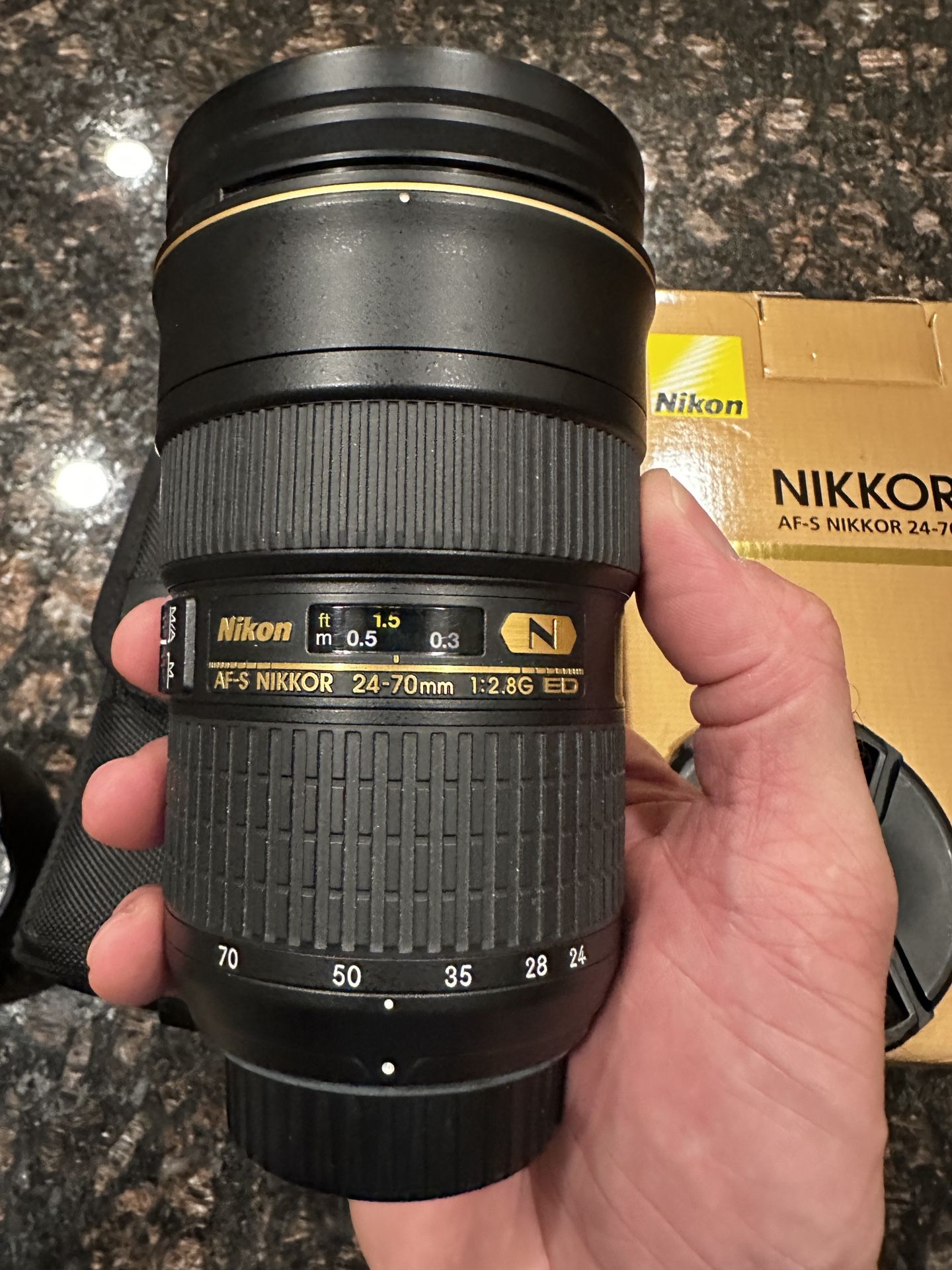 Nikon NIKKOR 24-70mm F2.8 G ED