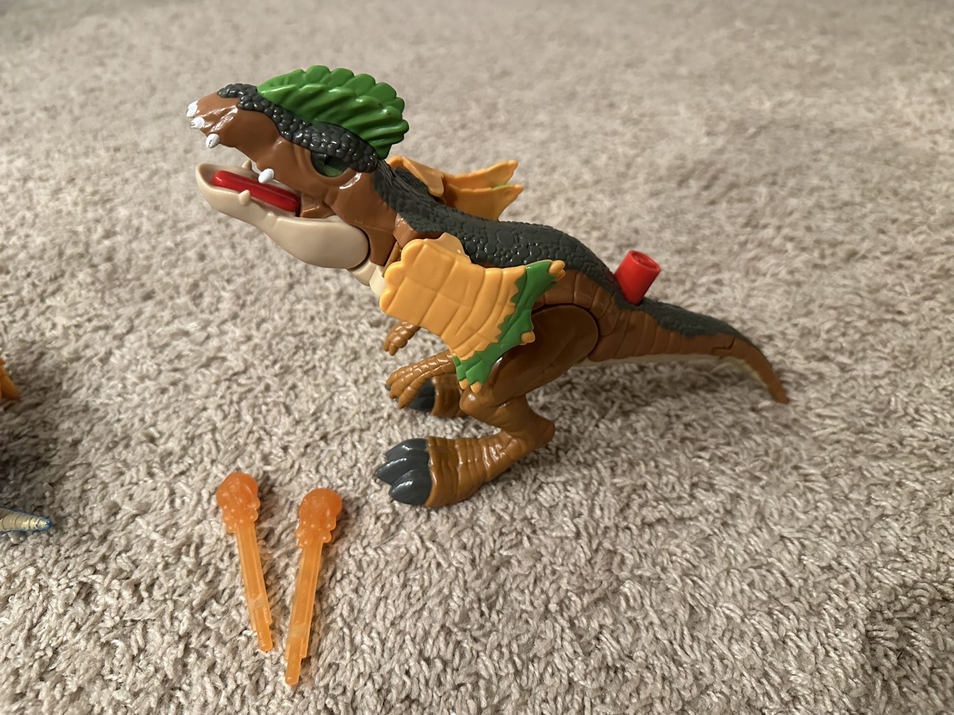 Jurassic World Imaginext Dilophosaurus Dinosaur Toy Action Figure