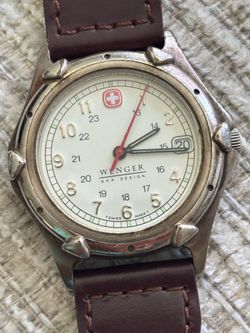 Vintage Wenger Swiss Army Watch Date Quartz Brown Leather Band NEW BATTERY KEEPS PERFECT TIME!