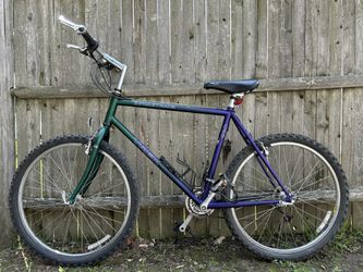 Trek 930 Singletrack mountain bike