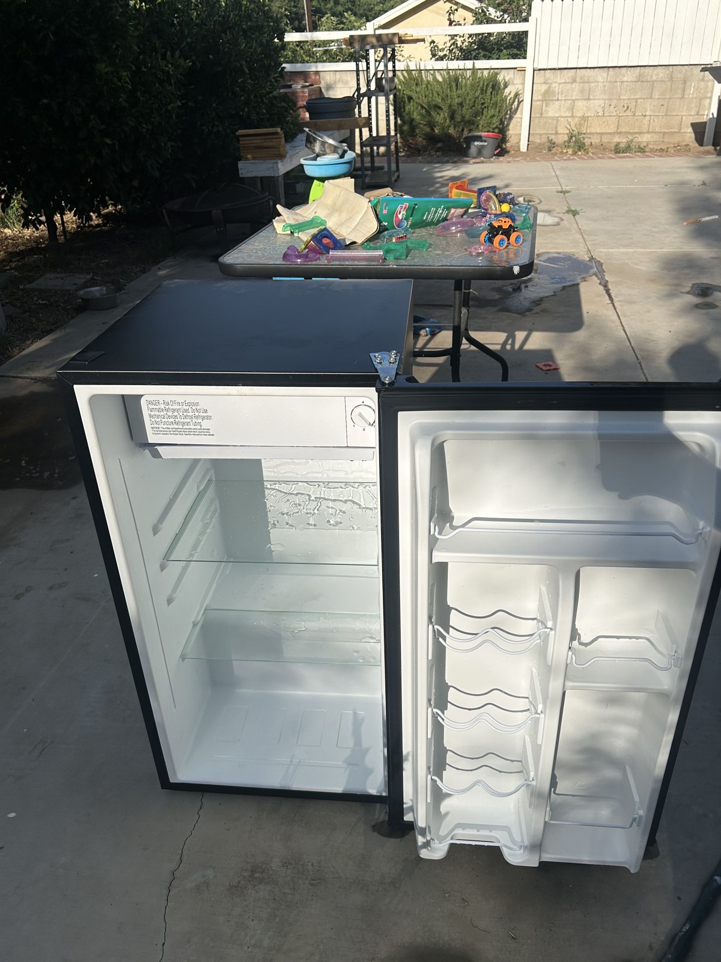 Galanz mini fridge