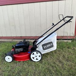 22” TORO RECYCLER 6.75 HP 190 cc SELF PROPELLED LAWN MOWER WITH REAR BAG IN GREAT CONDITION 