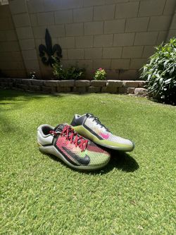 Metcon 6 X ‘ What The ‘ Color Way