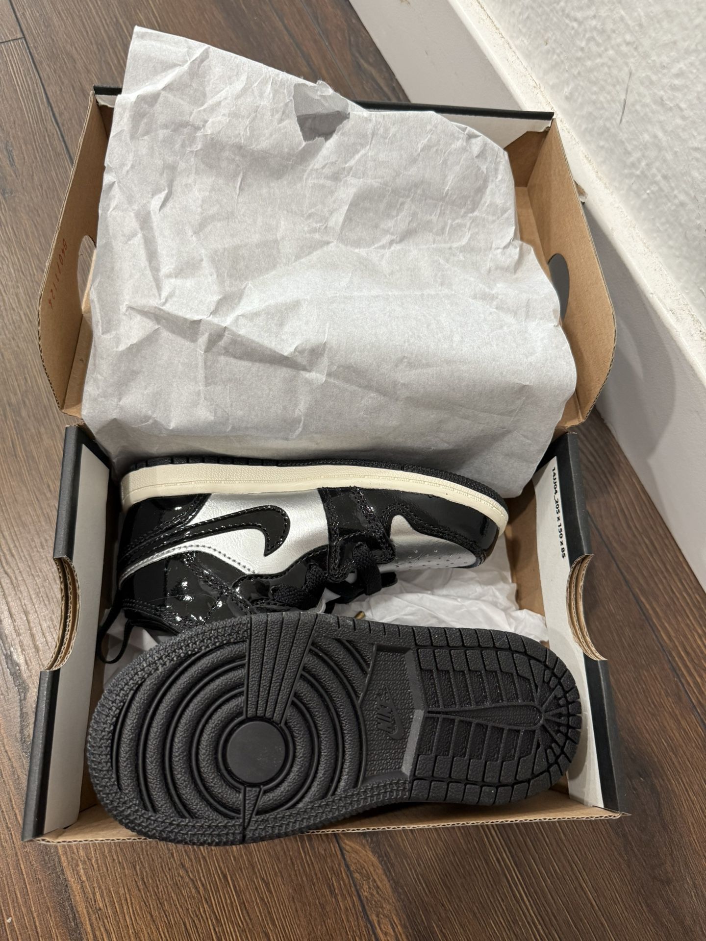 Jordan 1 MD SE