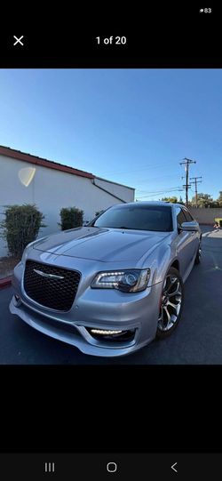 2018 Chrysler 300