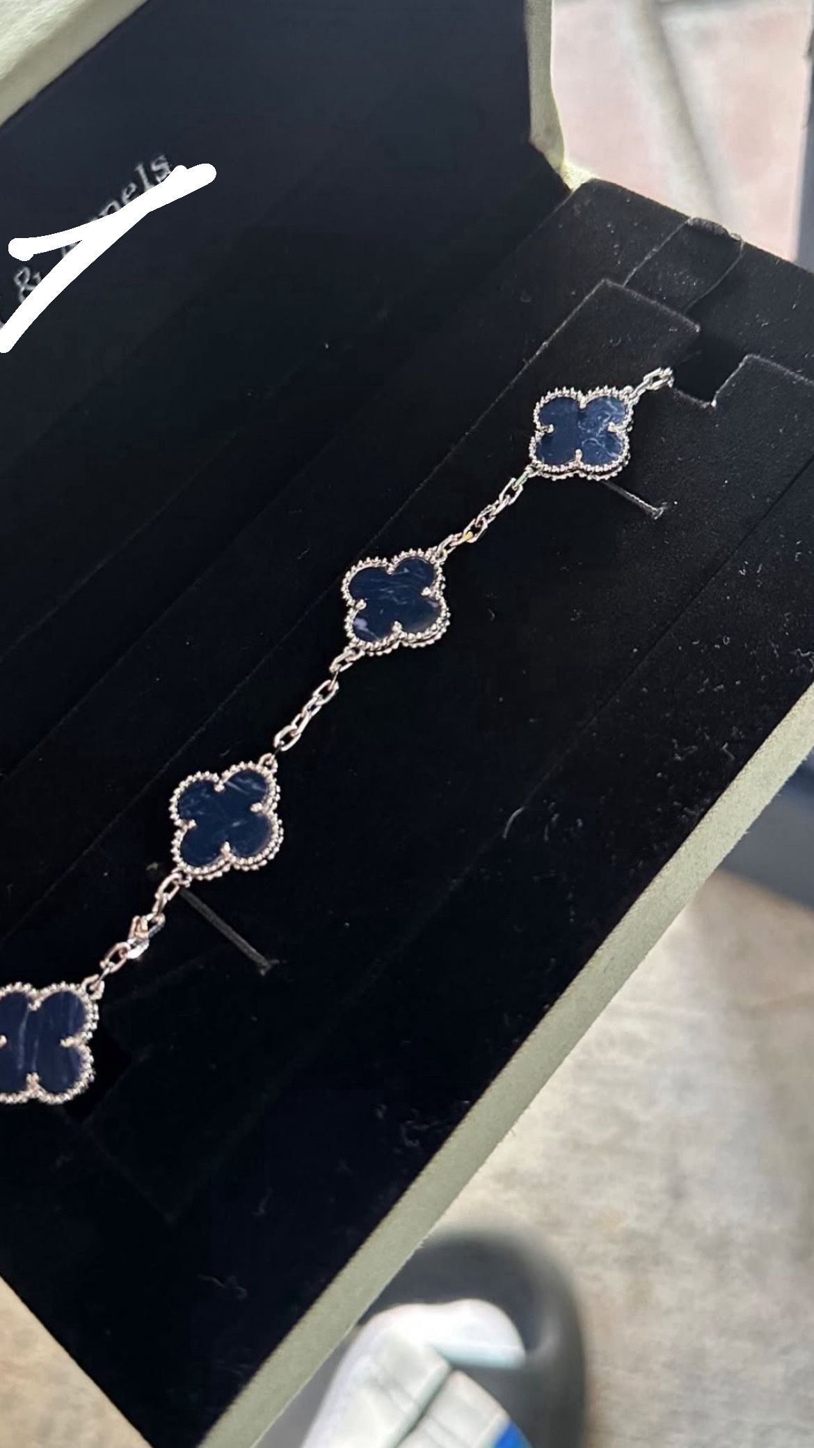 Bracelet W Box
