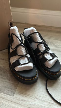 Dr. Martens Womens Nartilla Sandal