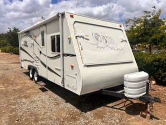 2005 Thor Cub 21Ft Lightweight