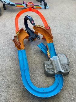 Hotwheel / Mario track sets
