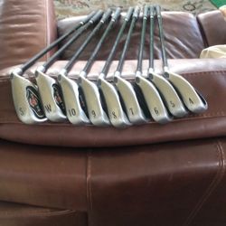 Callaway 2004 Big Bertha 4-SW RH Graphite RCH 75i Regular Shafts 