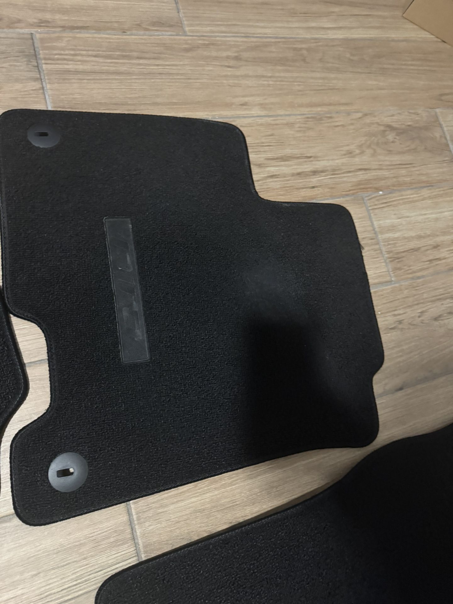 Genuine Kia Floor Mats Carpet 2019-202 Kia Niro EV Q4F14-AC00