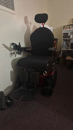 Electric wheelchair