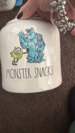 Rae Dunn cookie jar