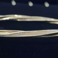 $800 Two Tone Yellow And White Gold Bracelet