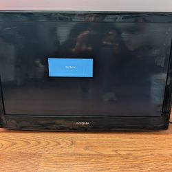 24" Insignia LCD TV/DVD combo