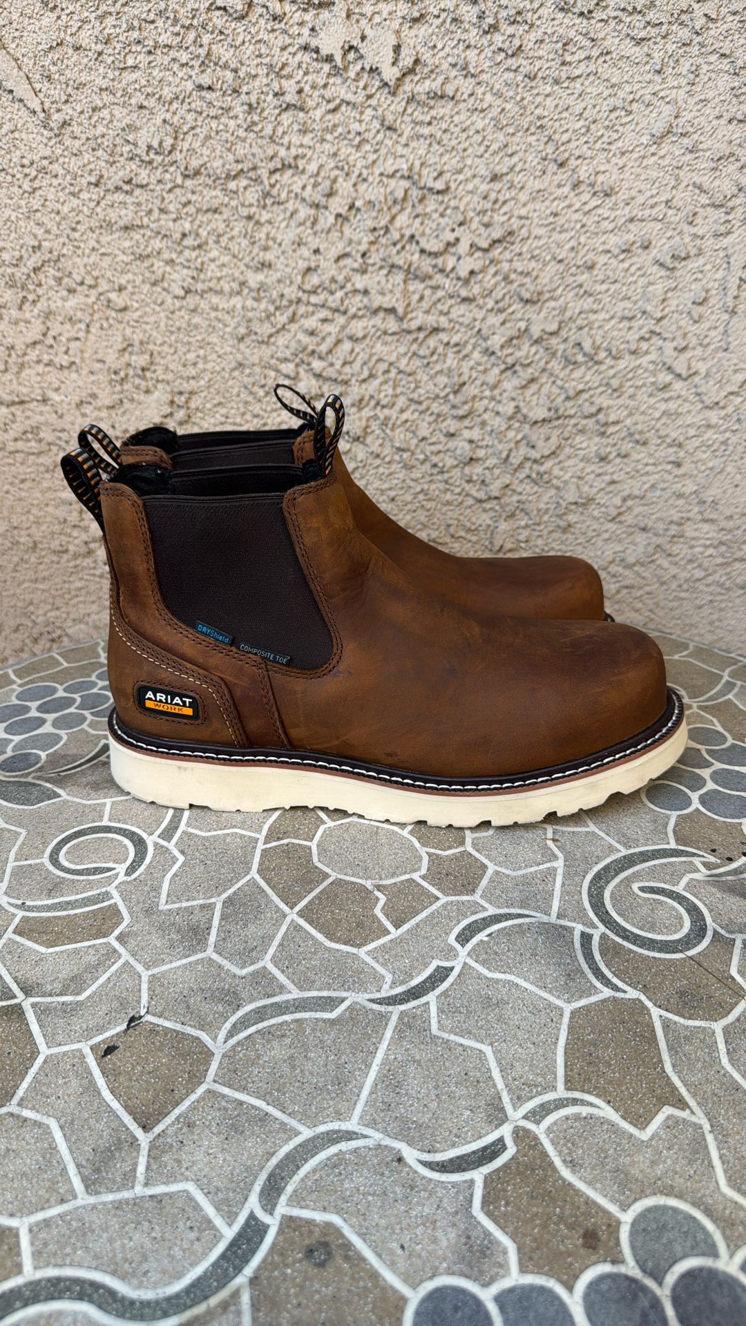 WORK BOOTS ARIAT COMPOSITE TOE WATERPROOF SIZE 10.5 MENS