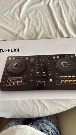 Pioneer DDJ-FLX4 DJ Controller