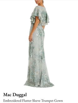 Dress women’s Mac Duggal