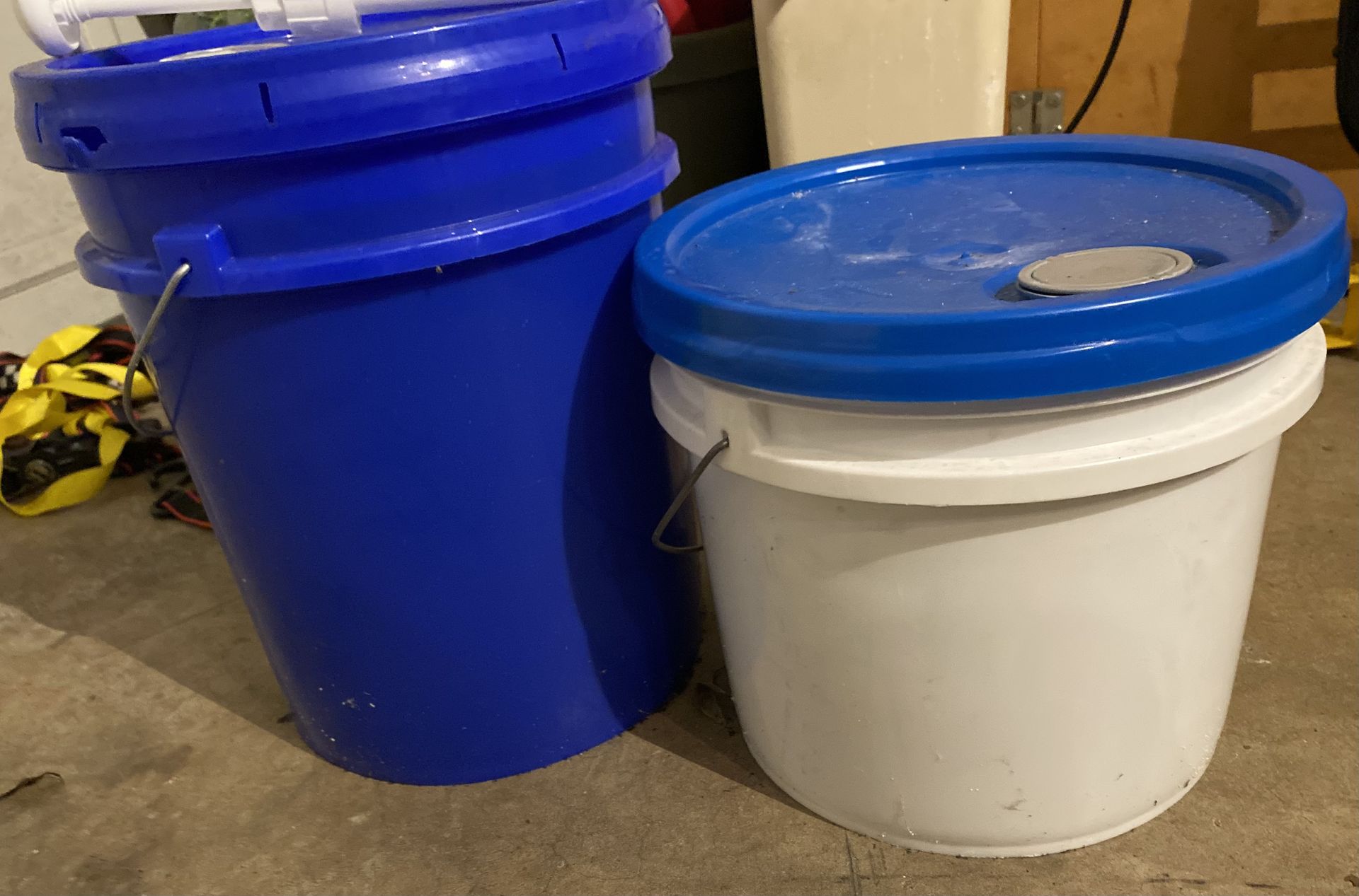 New buckets of detergent