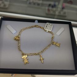 14k Gold Ankle Breaclte 6.9 Gram Layway Available 10% Down If You Interested Please Make Sure You Ask For Maribel Thank You 