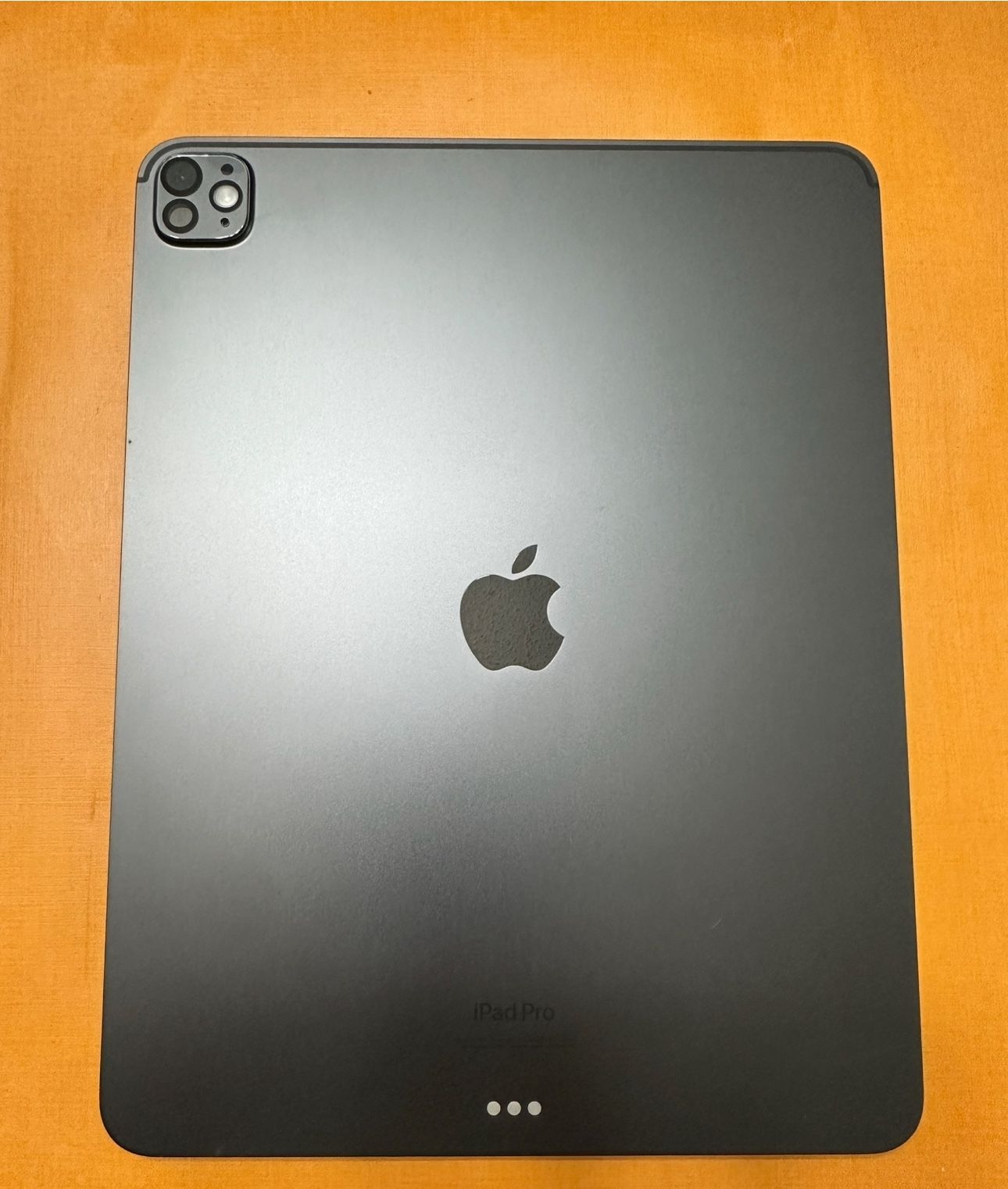 FIRM PRICE - iPad Pro 13 inch M4 512gb Like New with AppleCare • 100% Battery Health