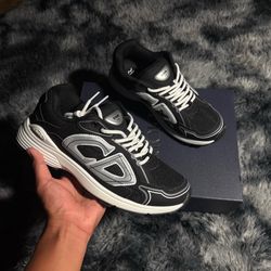 Black and White Dior b30s