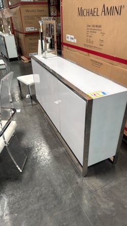 sideboard
