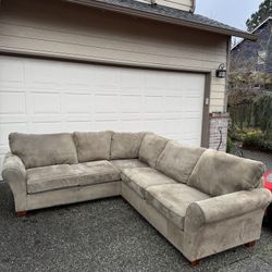 Ashley Sectional Couch, FREE Delivery 