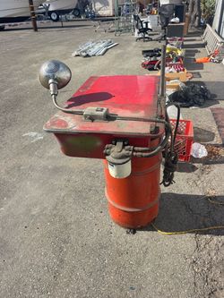 Parts cleaner