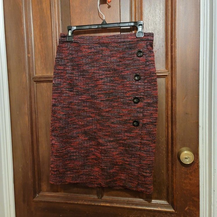 NWOT Ann Taylor Skirt Red Black Blue Tweed Buttons Lined Pencil Stretch-Size 4