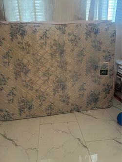 Floral Ortho Tender Rest Mattress Queen