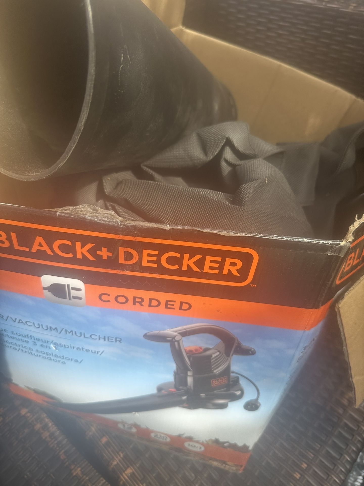 Black +decker Vacuum