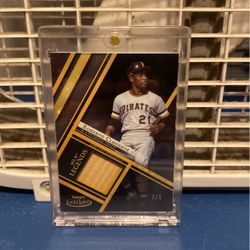 Roberto Clemente Game Used Memorabilia In Perfect Shape 