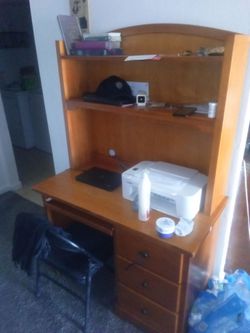 Wood Student Desk with Hutch and Drawers