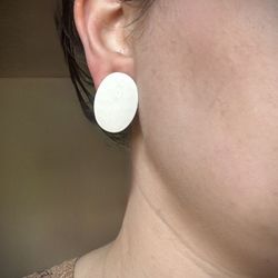 Vintage White Oval Earrings