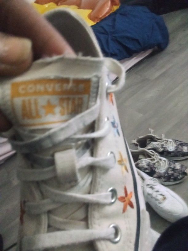 SHOES