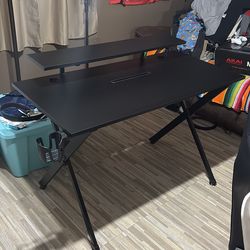 Gaming desk