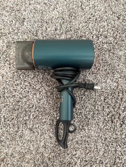 Green Hair Dryer – $5
