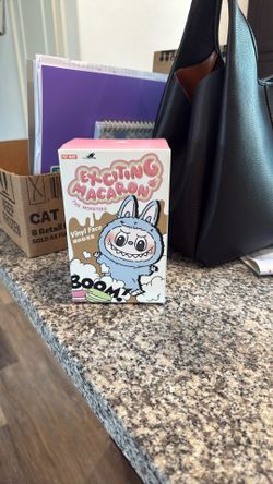 Sea Salt Coconut Labubu Macarons 