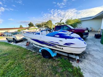 1999 Yamaha Exciter 15 foot jet boat